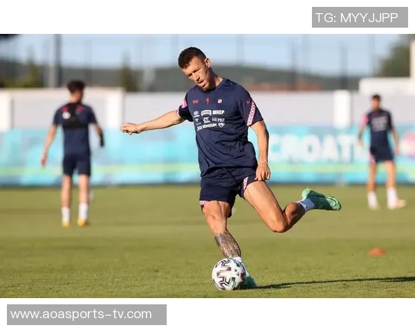 国米寻求佩里西奇替代者贝拉诺瓦和库菲不在考虑范围内